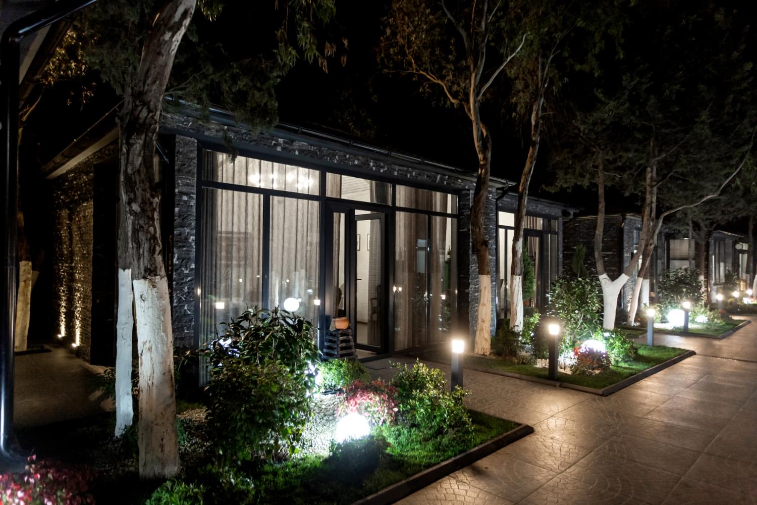 WLS Landscaping | Landscape Lighting Ottawa: Extend Your Outdoor Season